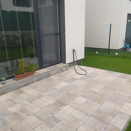 Cambor - Na Skok Do Prirody A Mesta *