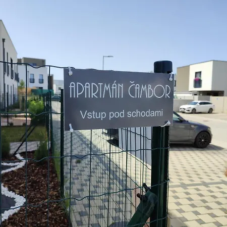 Cambor - Na Skok Do Prirody A Mesta *