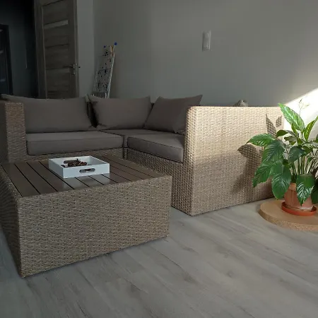 Cambor - Na Skok Do Prirody A Mesta