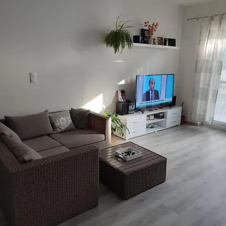Cambor - Na Skok Do Prirody A Mesta Apartament Stupava