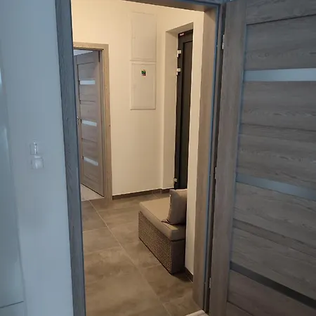 Cambor - Na Skok Do Prirody A Mesta Apartment