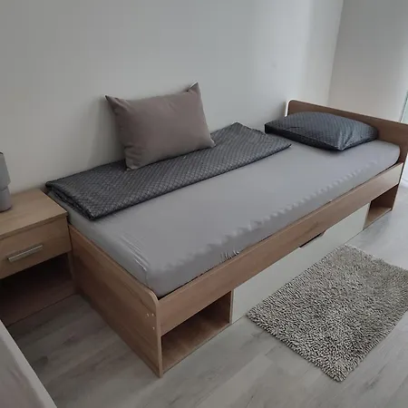 Cambor - Na Skok Do Prirody A Mesta Stupava